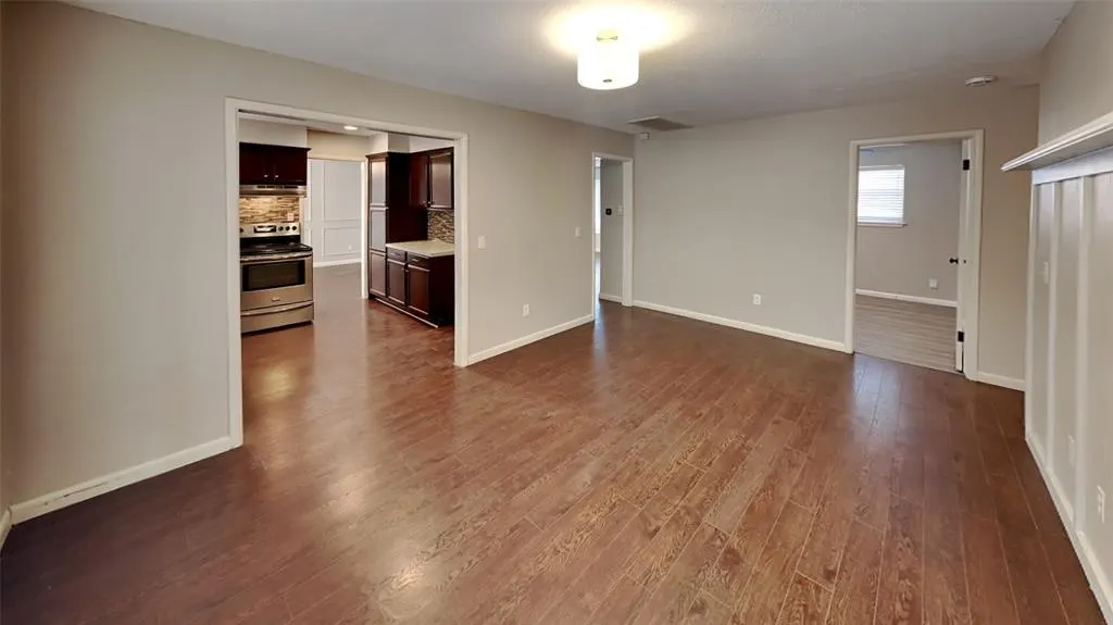 Photo 12 — 2820 Northampton Place, Oklahoma City, OK 73120