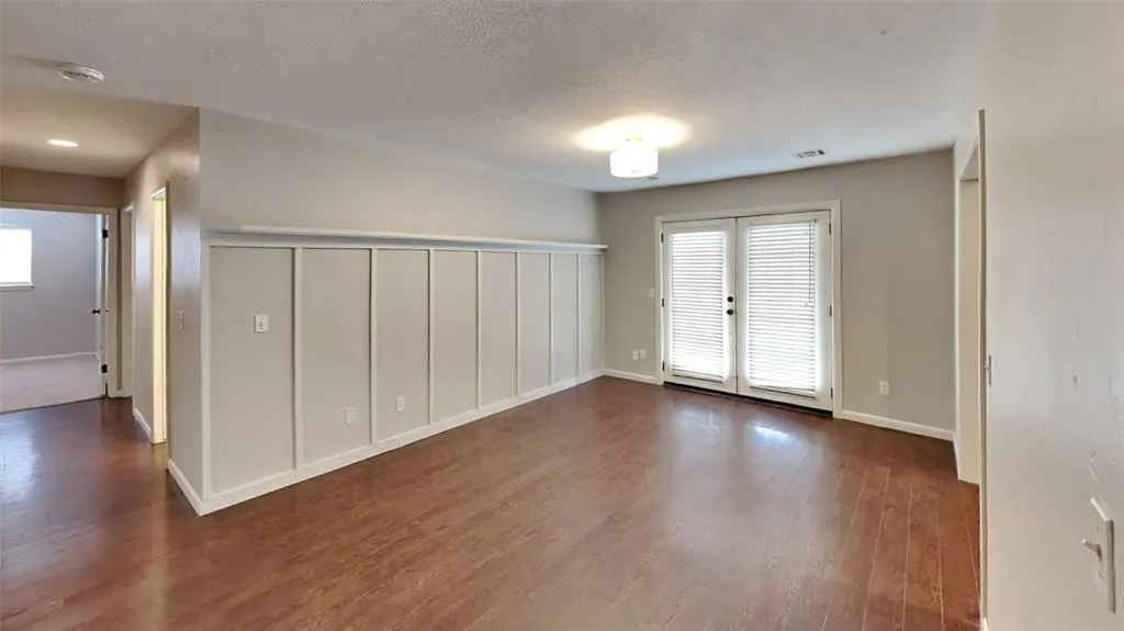 Photo 13 — 2820 Northampton Place, Oklahoma City, OK 73120