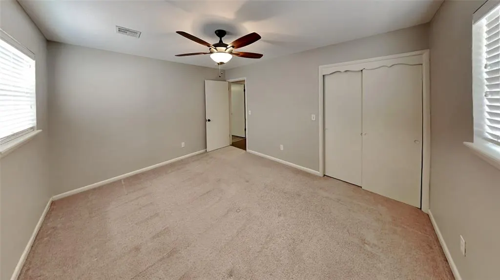 Photo 19 — 2820 Northampton Place, Oklahoma City, OK 73120