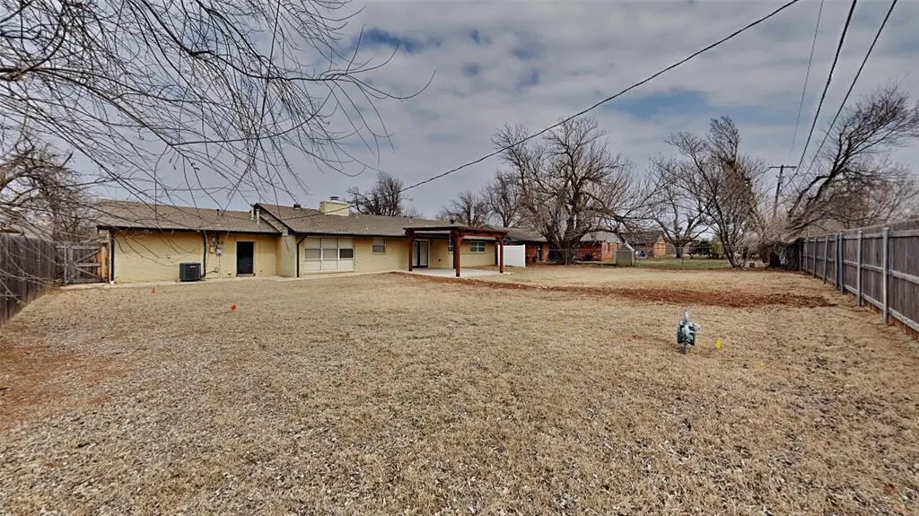 Photo 22 — 2820 Northampton Place, Oklahoma City, OK 73120