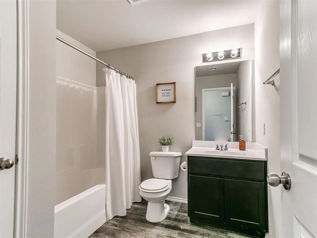 Photo 10 — 1817 Hannah Lane, Oklahoma City, OK 73127