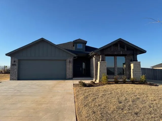 Front exterior — 2421 Heather Road, Blanchard, OK 73010