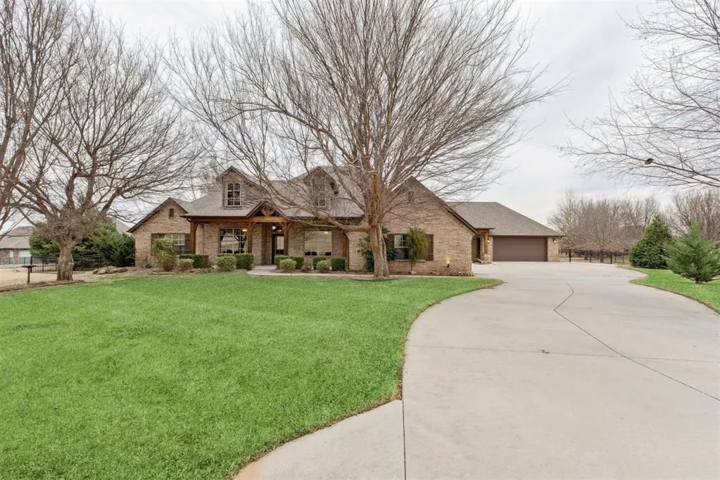 Photo 2 — 3514 Rivers Edge Court, Newcastle, OK 73065