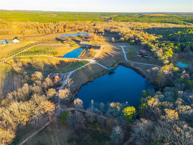 Photo 3 — 5148 N Highway 259, Broken Bow, OK 74728