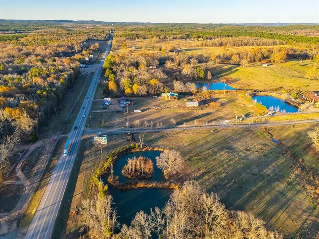 Photo 4 — 5148 N Highway 259, Broken Bow, OK 74728