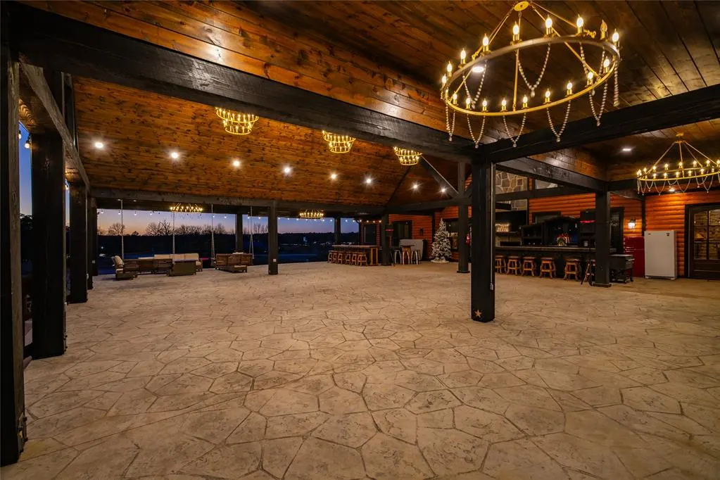 Photo 10 — 5148 N Highway 259, Broken Bow, OK 74728