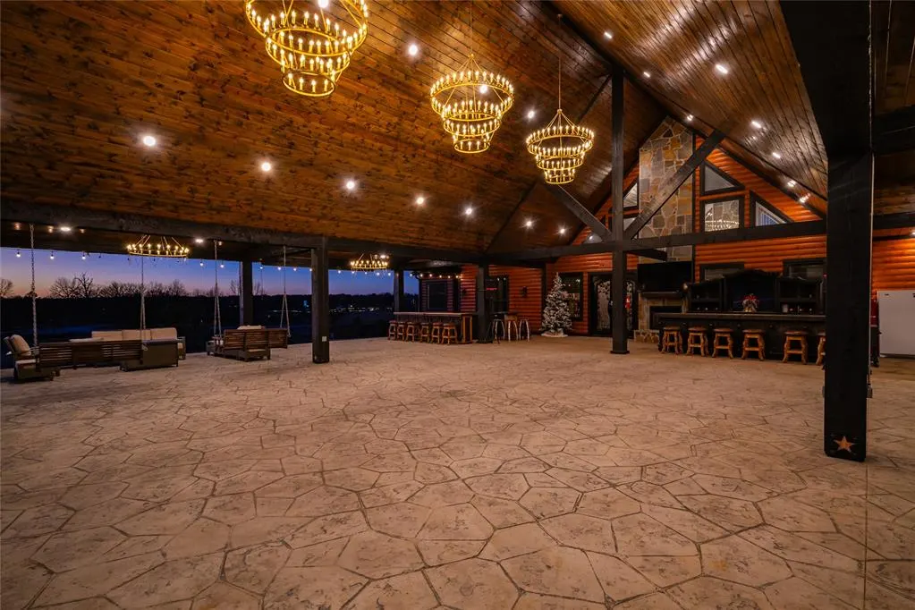 Photo 11 — 5148 N Highway 259, Broken Bow, OK 74728