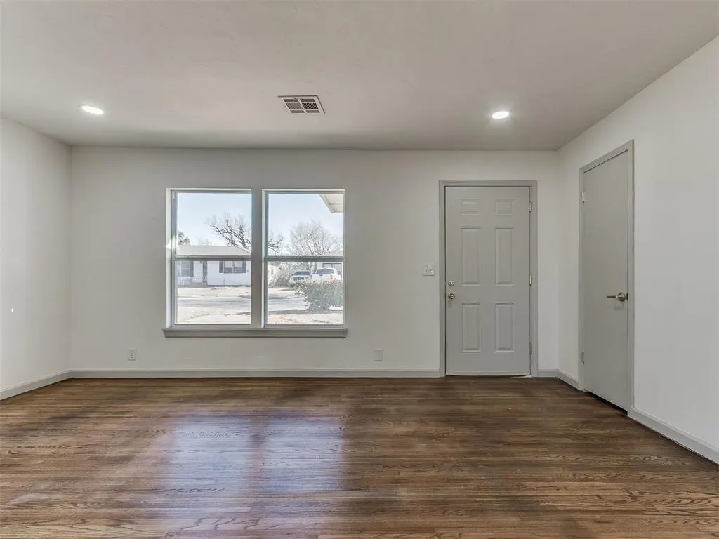 Photo 17 — 4117 N Sterling Avenue, Oklahoma City, OK 73122