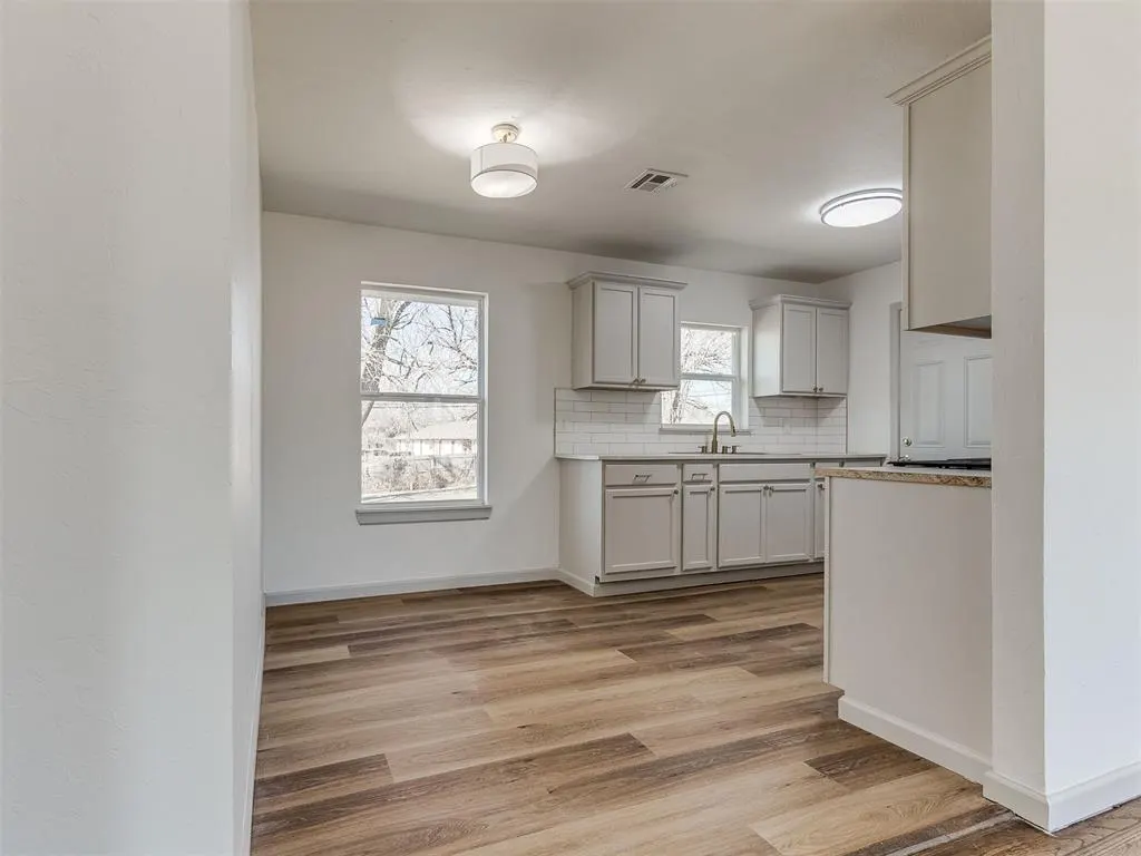 Photo 21 — 4117 N Sterling Avenue, Oklahoma City, OK 73122