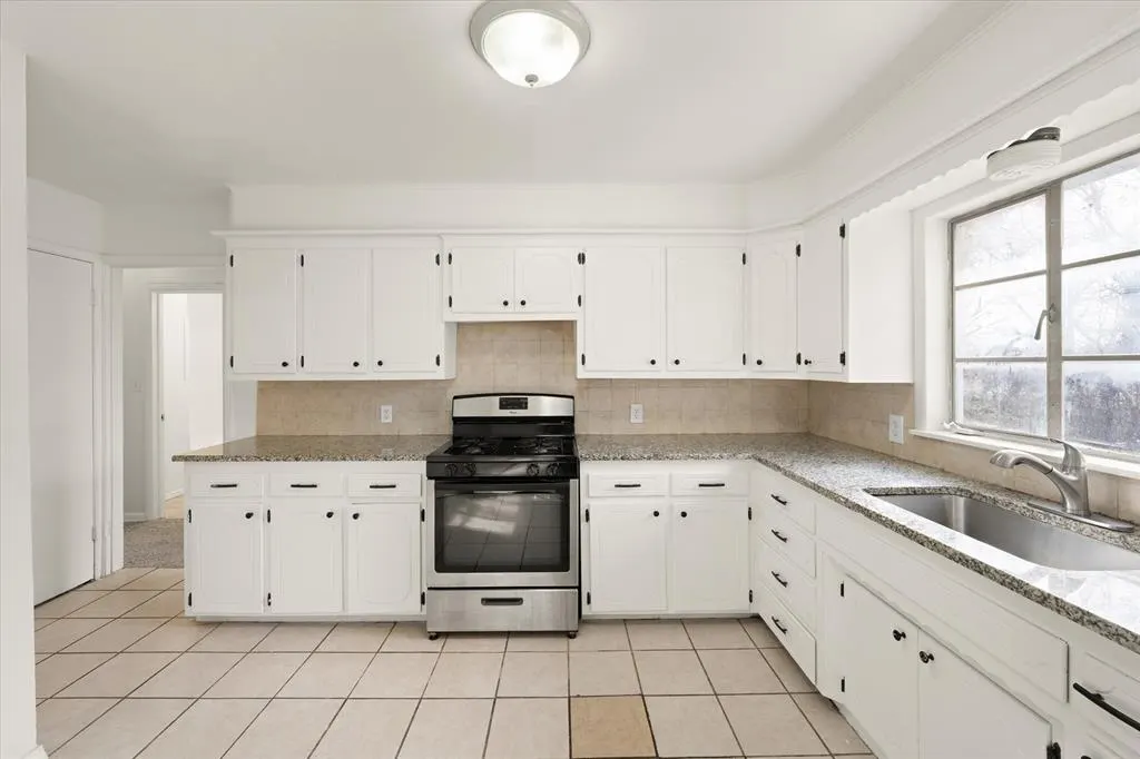 Photo 5 — 2516 NE 14th Street, Oklahoma City, OK 73117