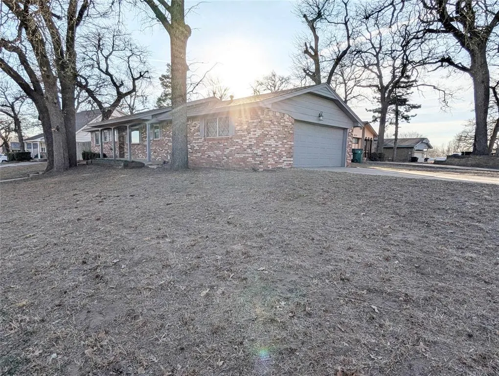 Photo 2 — 7440 NW 6th Street, Oklahoma City, OK 73127