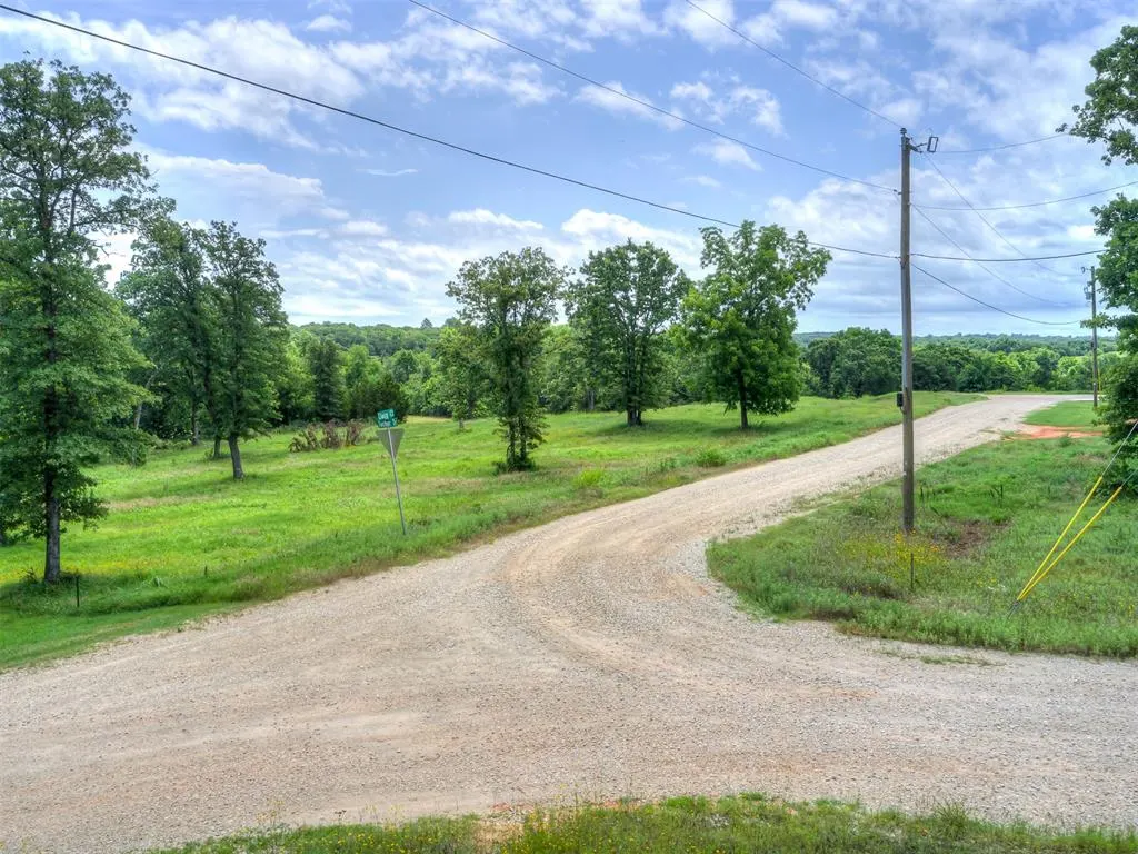 Photo 5 — 3525 Claire Court, Norman, OK 73026