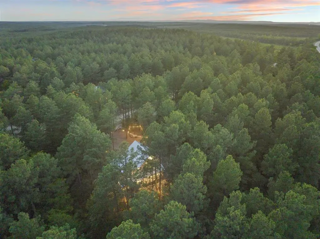 Photo 2 — 166 Carter Creek Lane, Broken Bow, OK 74728