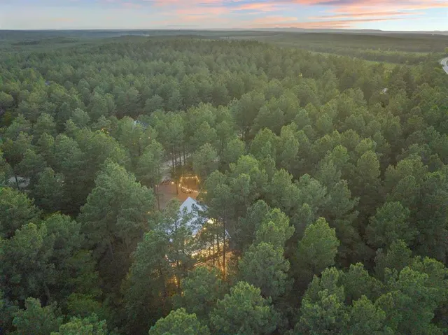 Photo 2 — 166 Carter Creek Lane, Broken Bow, OK 74728