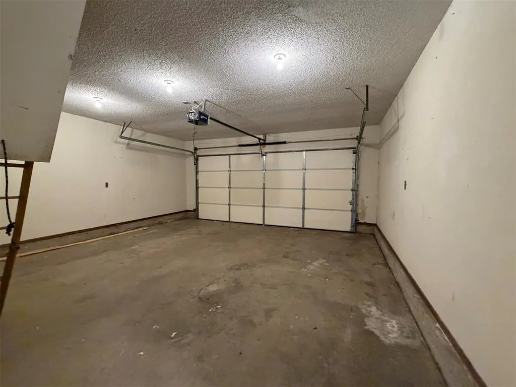 Photo 10 — 3128 SW 100th Place, Oklahoma City, OK 73159