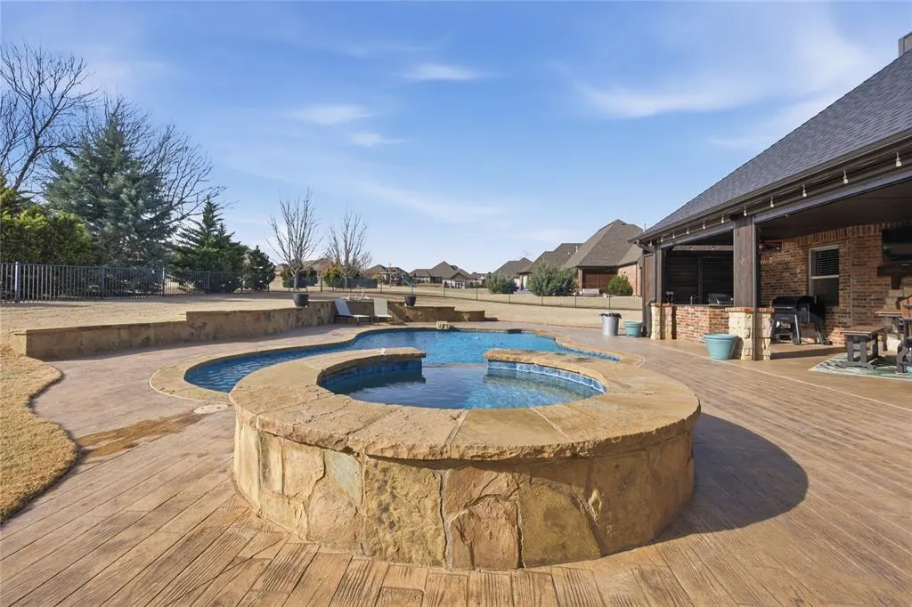 Photo 41 — 2112 NW 37th Street, Newcastle, OK 73065