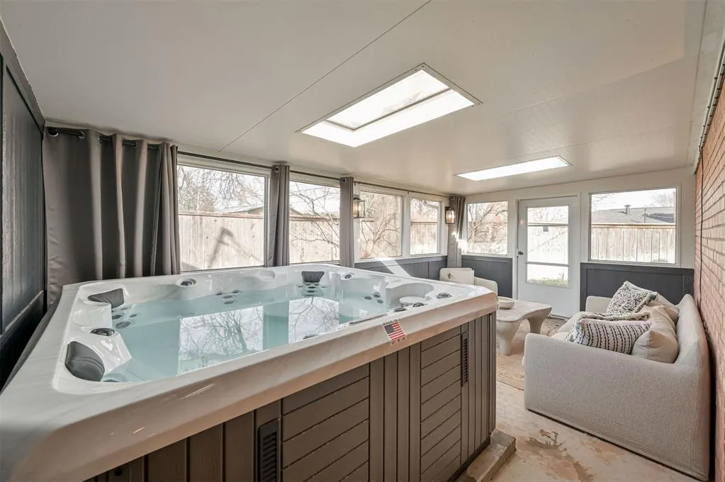 Photo 42 — 3325 NW 61st Street, Oklahoma City, OK 73112