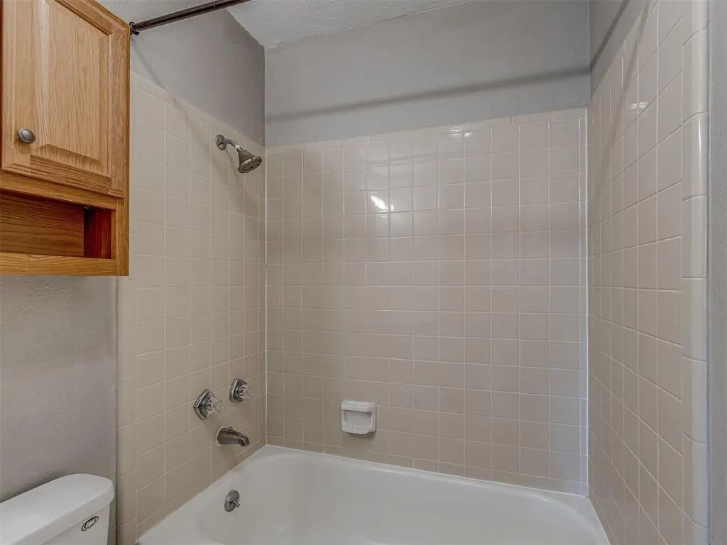 Photo 33 — 2124 Oakside Drive, Norman, OK 73071
