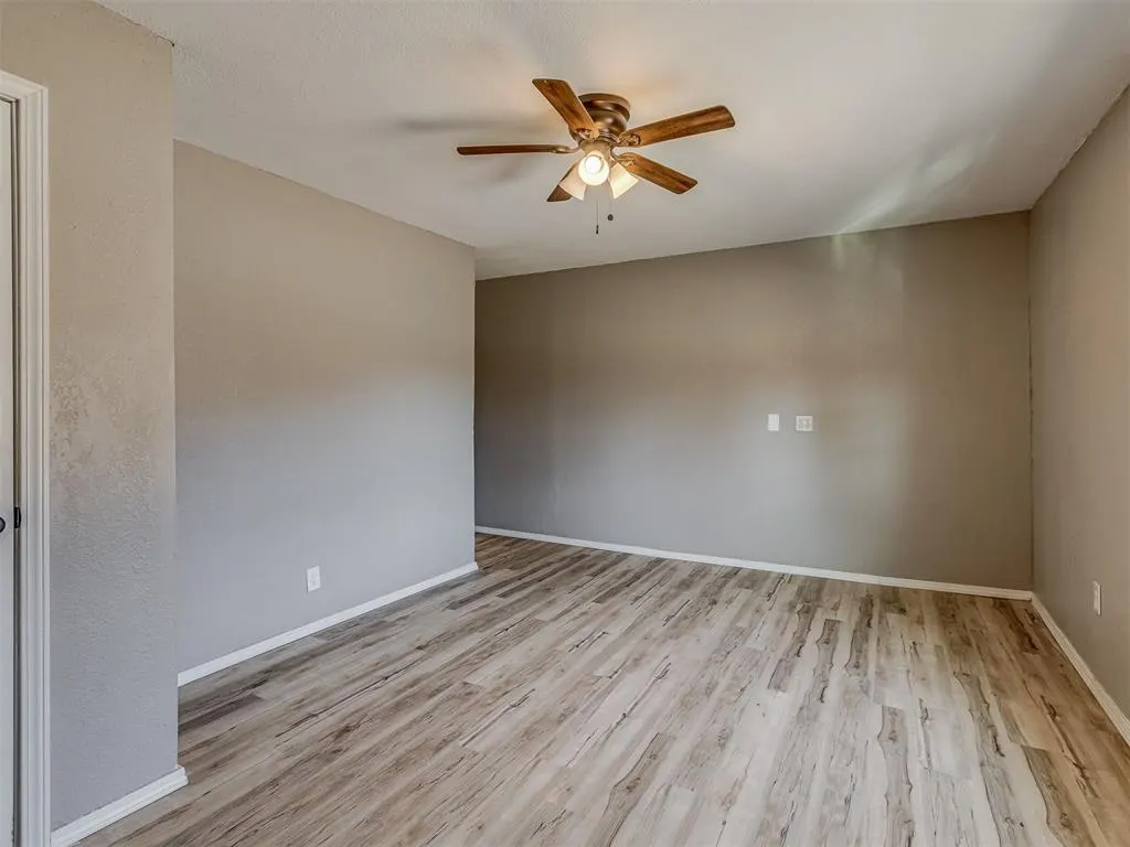 Photo 37 — 2124 Oakside Drive, Norman, OK 73071