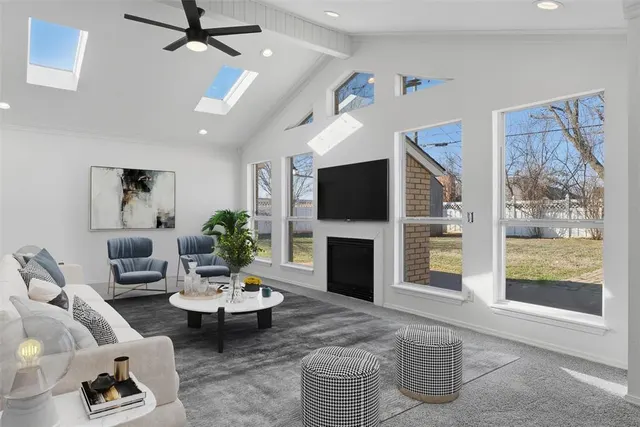 Photo 8 — 212 NE 61st Street, Oklahoma City, OK 73105