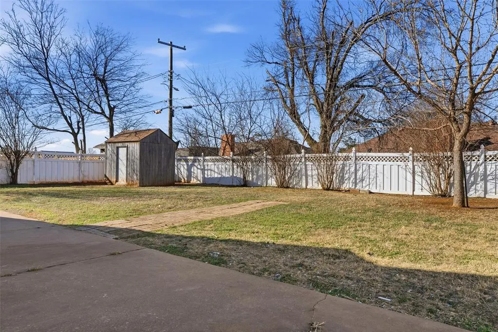 Photo 29 — 212 NE 61st Street, Oklahoma City, OK 73105