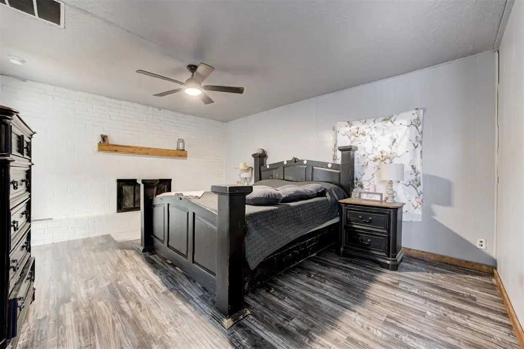 Photo 11 — 204 N Cherry Avenue, Union City, OK 73090