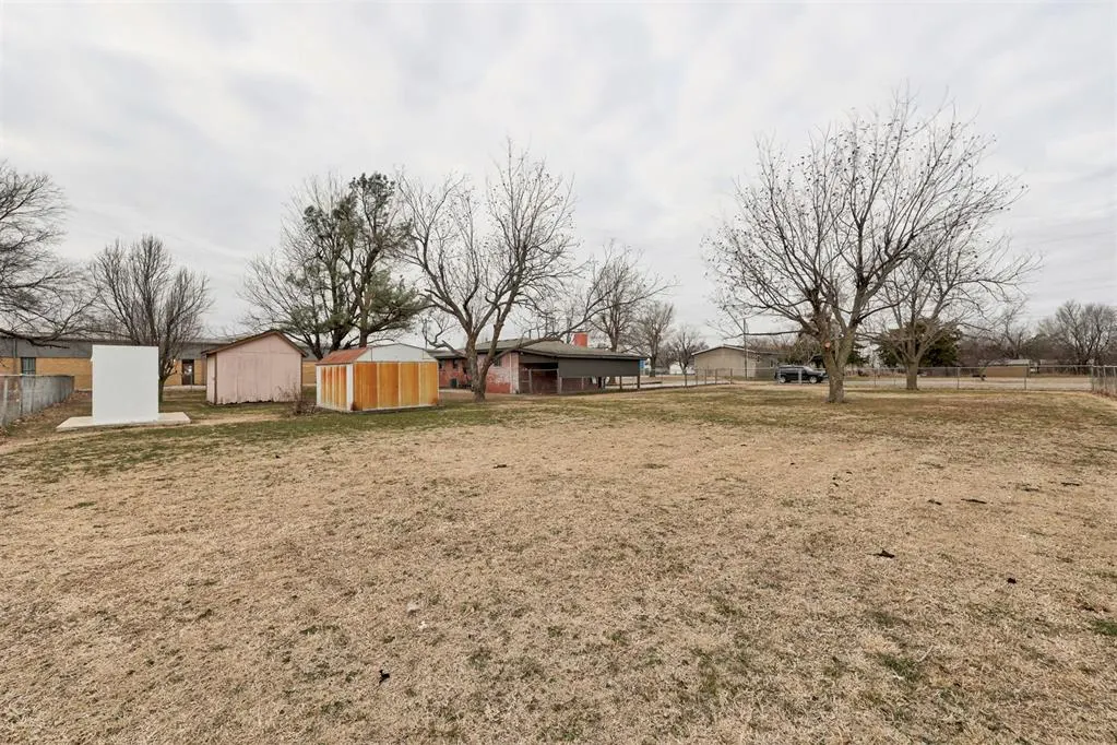 Photo 26 — 204 N Cherry Avenue, Union City, OK 73090