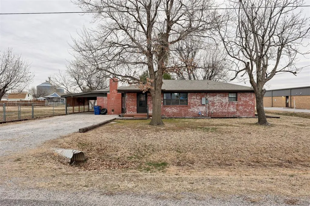 Photo 28 — 204 N Cherry Avenue, Union City, OK 73090