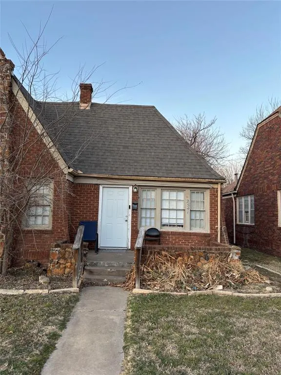 Photo 2 — 2541 NW 11th Street 2, Oklahoma City, OK 73107