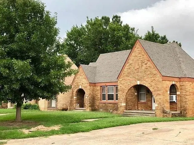 Front exterior — 2536 NW 11th Street, Oklahoma City, OK 73107