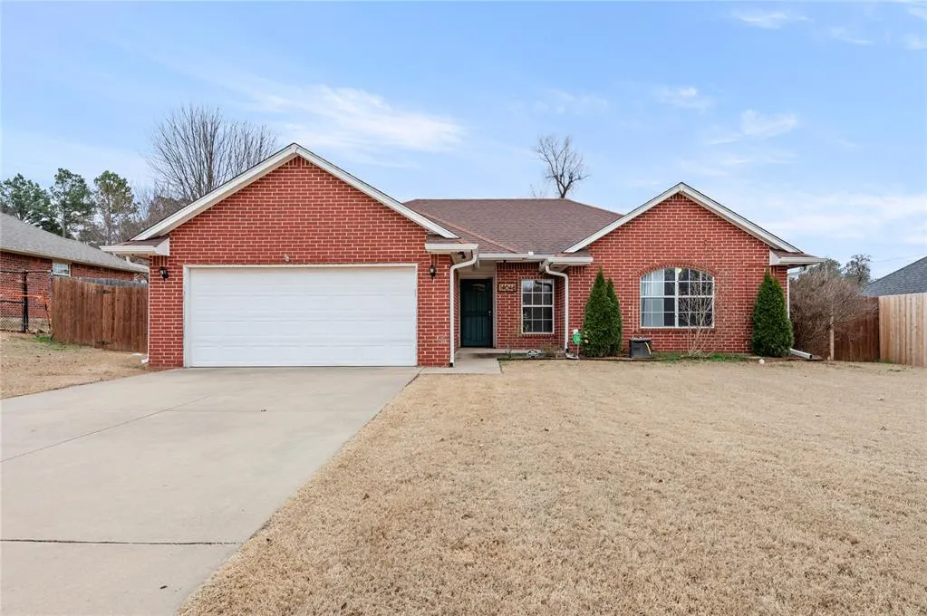 Front exterior — 14048 NE 4th Street, Choctaw, OK 73020