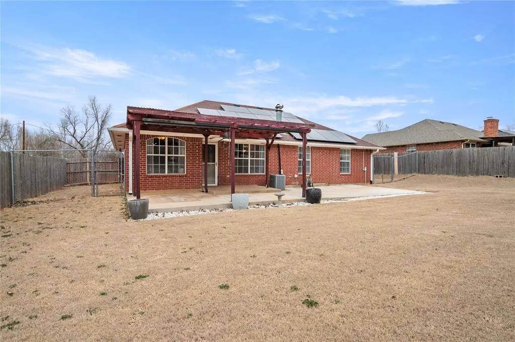 Photo 14 — 14048 NE 4th Street, Choctaw, OK 73020