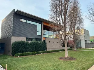 Sold home at 604 NW 7th Street