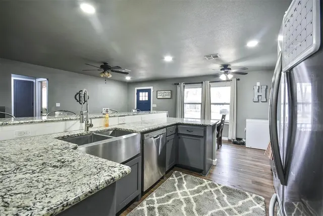 Photo 5 — 416 N 19th Street, Duncan, OK 73533