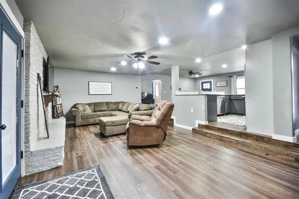Photo 11 — 416 N 19th Street, Duncan, OK 73533
