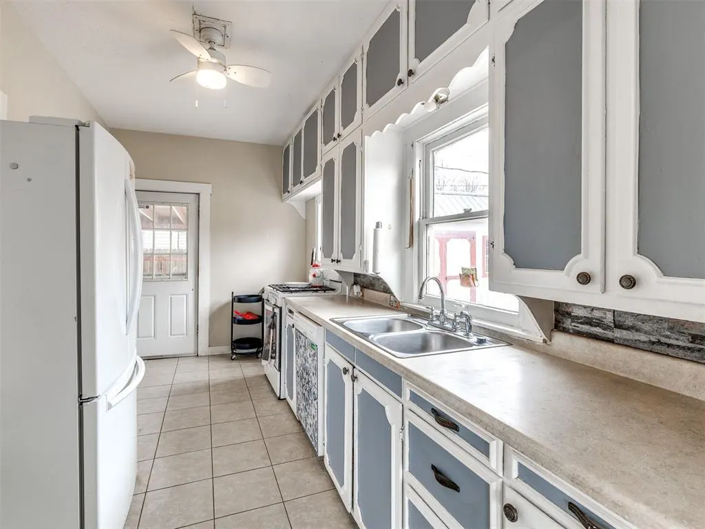 Photo 19 — 424 W 7th Street, Stroud, OK 74079