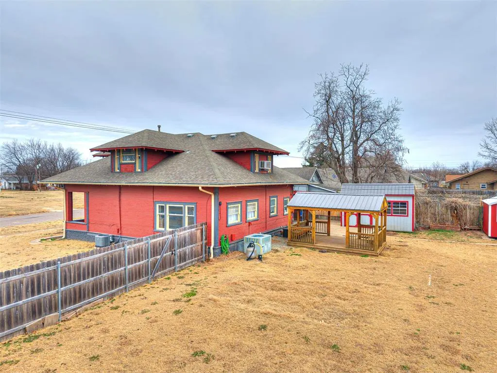 Photo 43 — 424 W 7th Street, Stroud, OK 74079