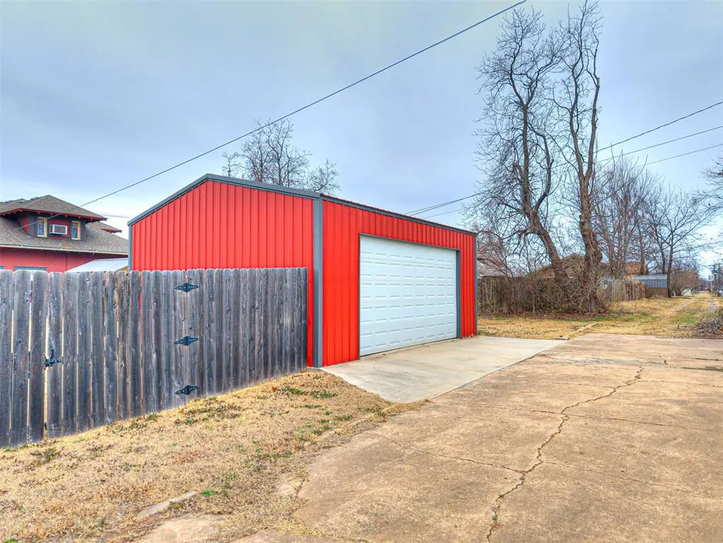 Photo 44 — 424 W 7th Street, Stroud, OK 74079