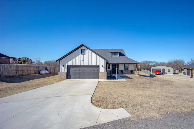 Front exterior — 397 Fleenor Lane, Newcastle, OK 73065