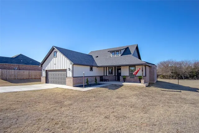 Photo 2 — 397 Fleenor Lane, Newcastle, OK 73065