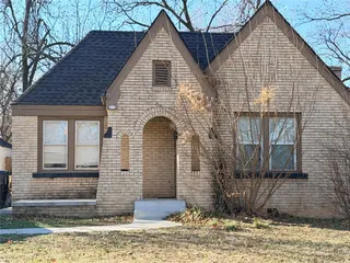 Sold home at 2717 N Drexel Boulevard
