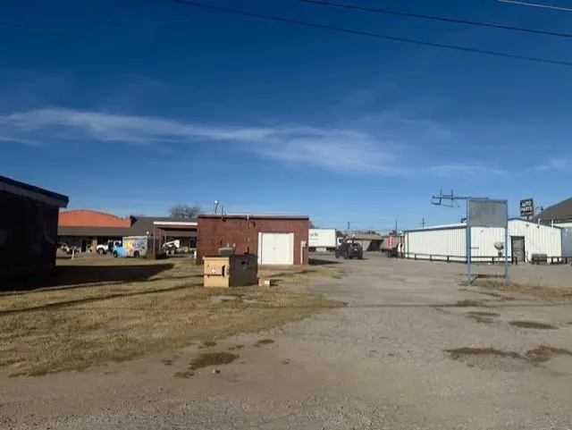 Photo 10 — 518 W Main Street, Stroud, OK 74079