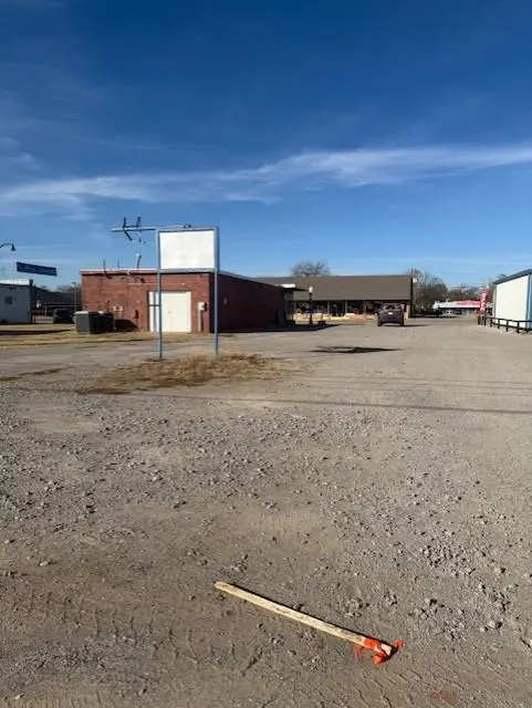 Photo 11 — 518 W Main Street, Stroud, OK 74079
