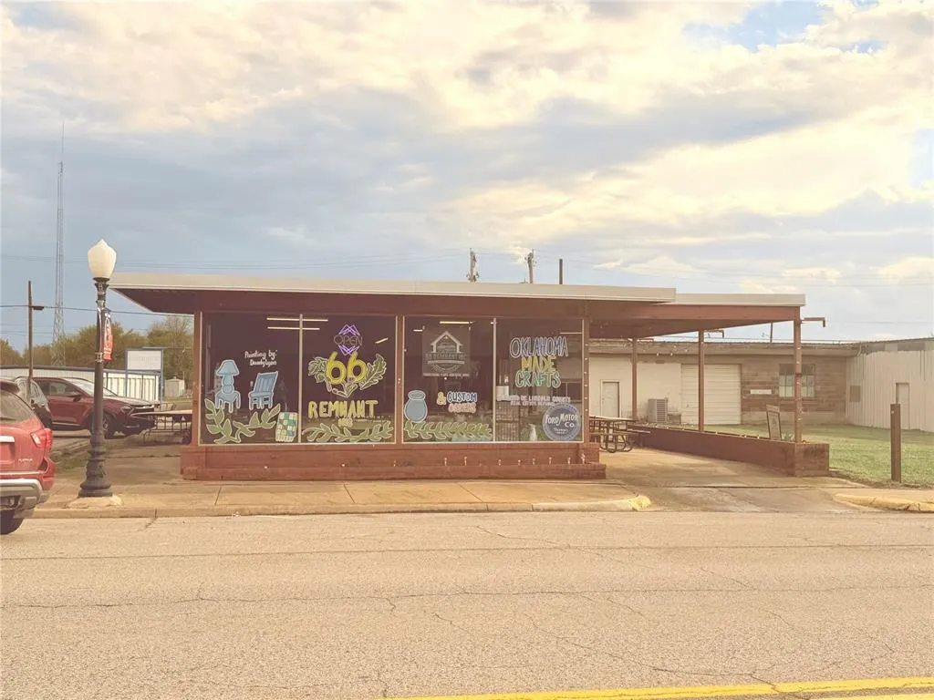 Photo 19 — 518 W Main Street, Stroud, OK 74079