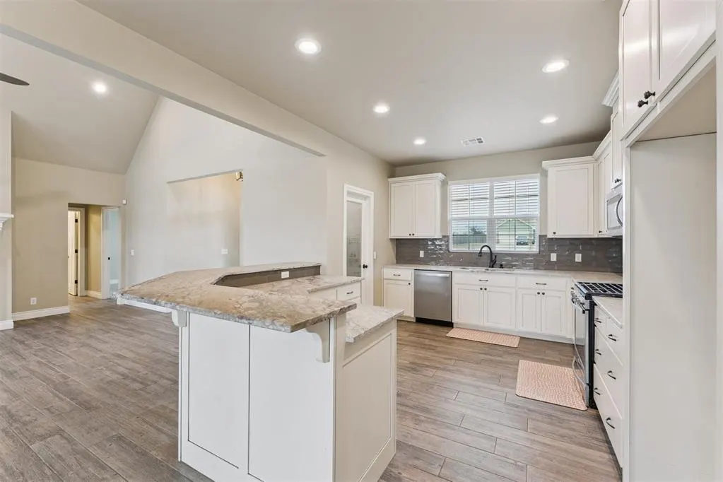 Photo 8 — 11798 Carefree Lane, Shawnee, OK 74804