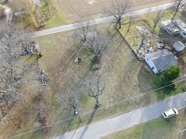 Photo 3 — 2154 Houston Avenue, Harrah, OK 73045