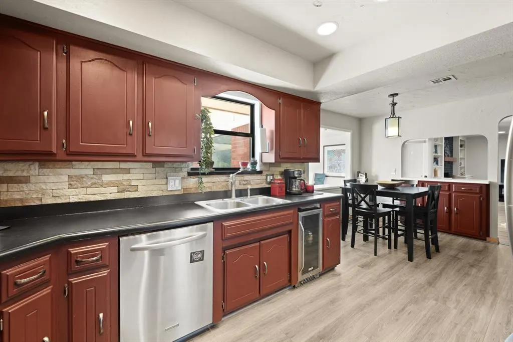 Photo 8 — 8208 NW 114th Street, Oklahoma City, OK 73162