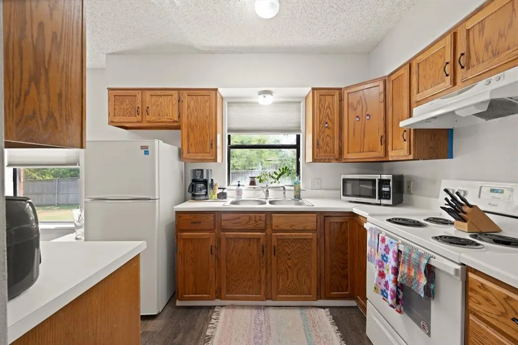 Photo 31 — 8208 NW 114th Street, Oklahoma City, OK 73162