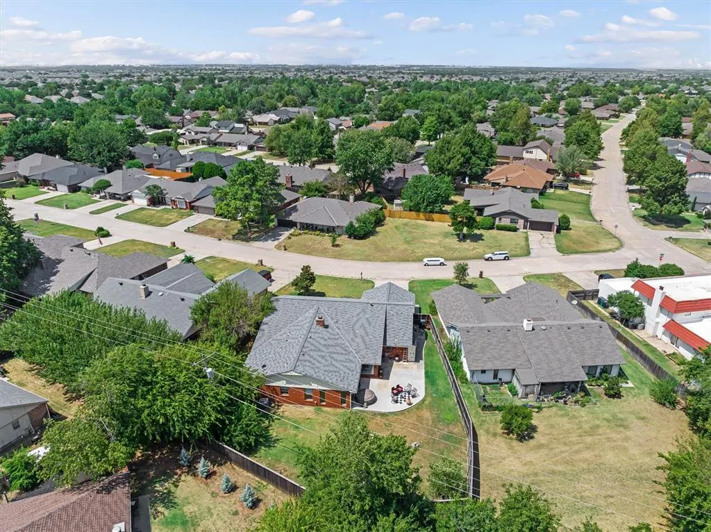 Photo 41 — 8208 NW 114th Street, Oklahoma City, OK 73162