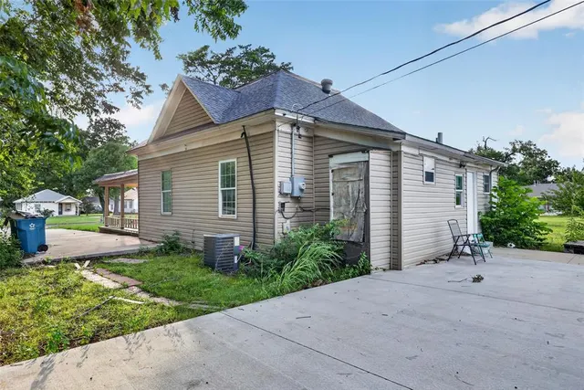 Photo 5 — 720 N Boulevard Street, Edmond, OK 73034